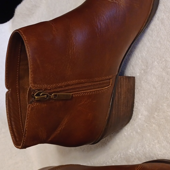 Clark's Artisan leather ankle boots women's size 9.5 - Picture 3 of 6